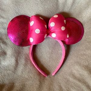 Pink Disney ears (headband)